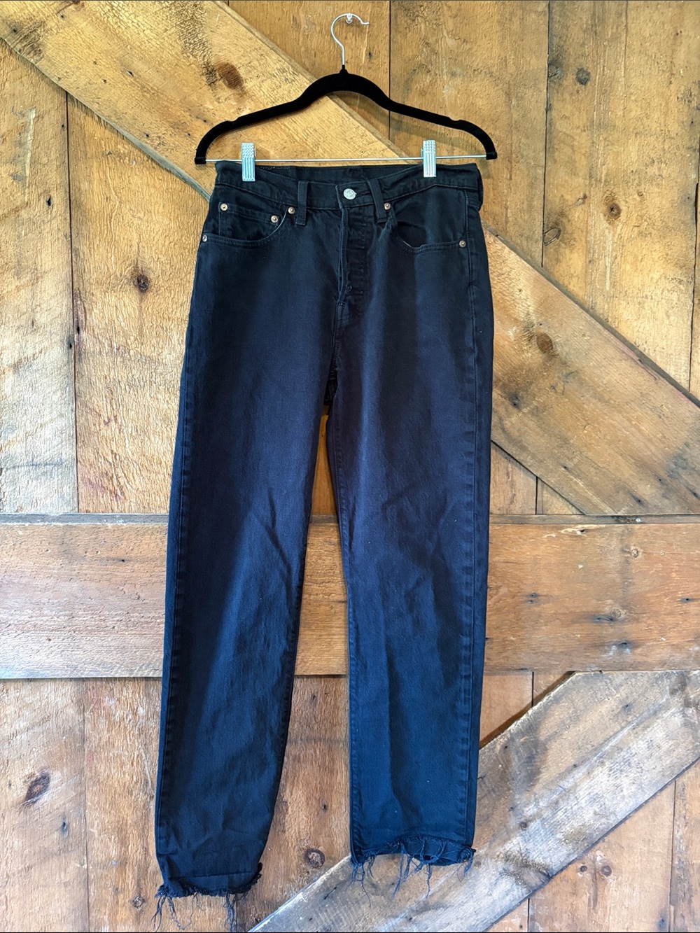 Levi's Women's Black Straight-Leg Jeans with Raw Frayed Hem